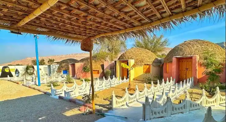 اقامتگاه بومگردی لووکه