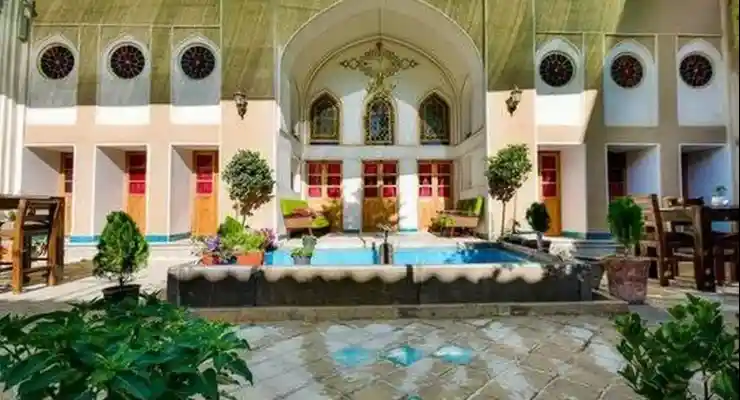 اقامتگاه سنتی یاس