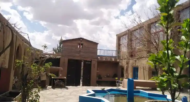 اقامتگاه بومگردی اجاده ابریشم