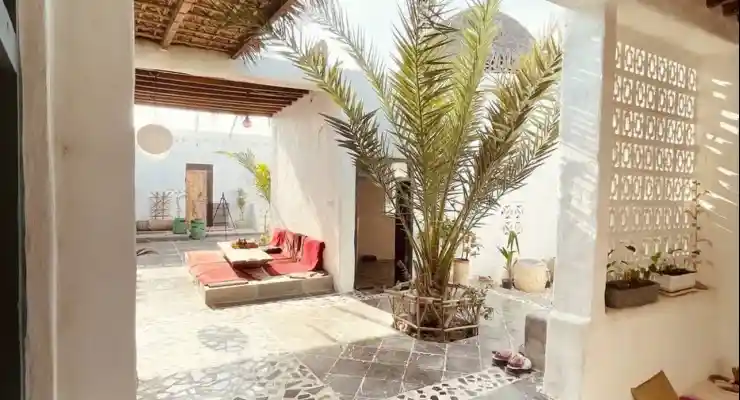 هاستل خانه حضور