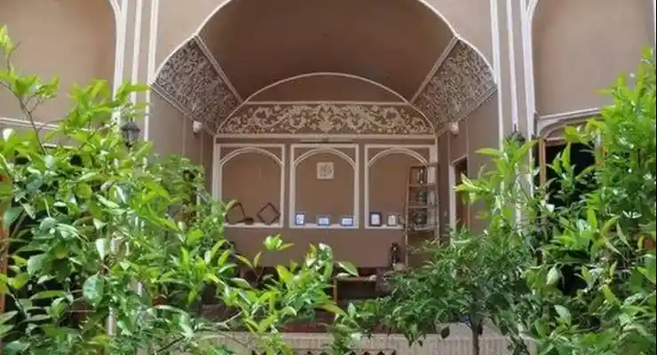 اقامتگاه بومگردی نارنجستان