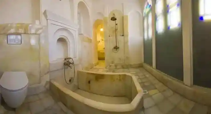 هتل خانه عامری ها