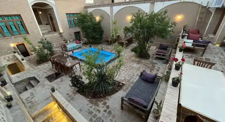 اقامتگاه بومگردی سرای آقا محمد