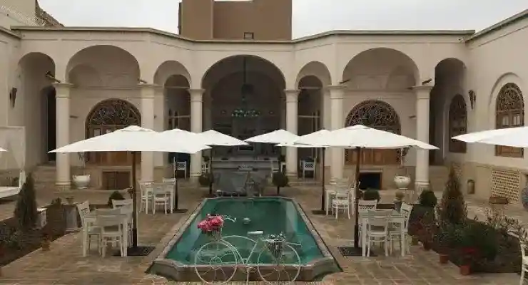 بوتیک هتل آریانا