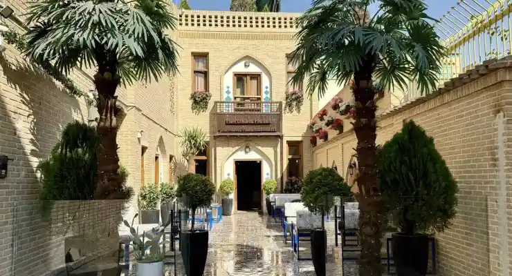 هتل پارتیکان