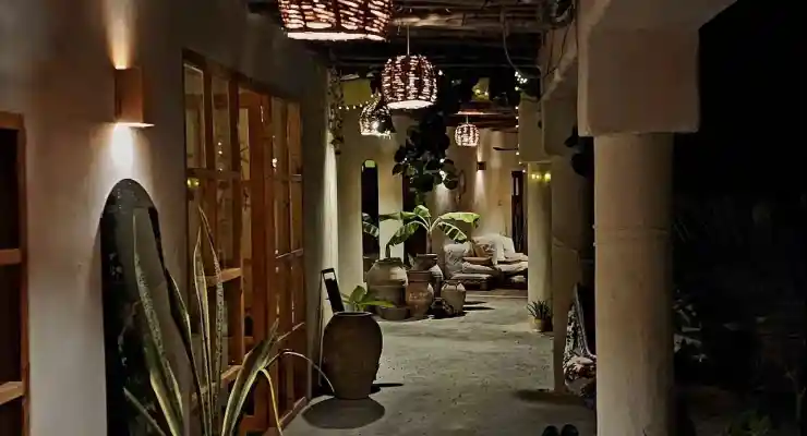 اقامتگاه بومگردی اَمبو