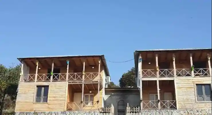 اقامتگاه بومگردی اَتر