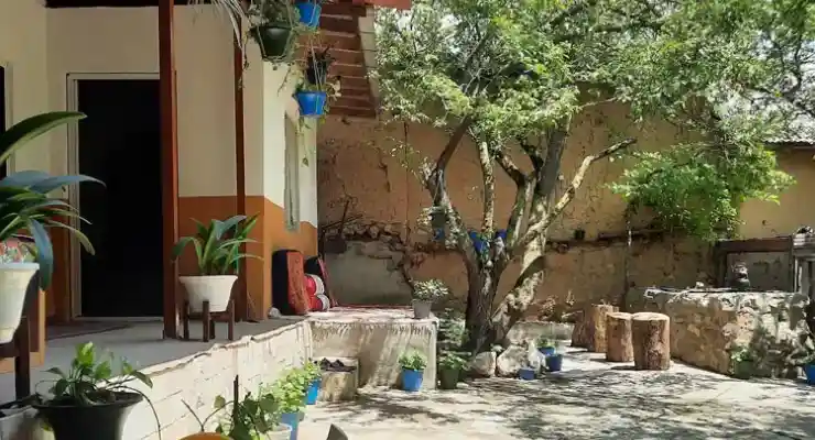 اقامتگاه بومگردی ت تی