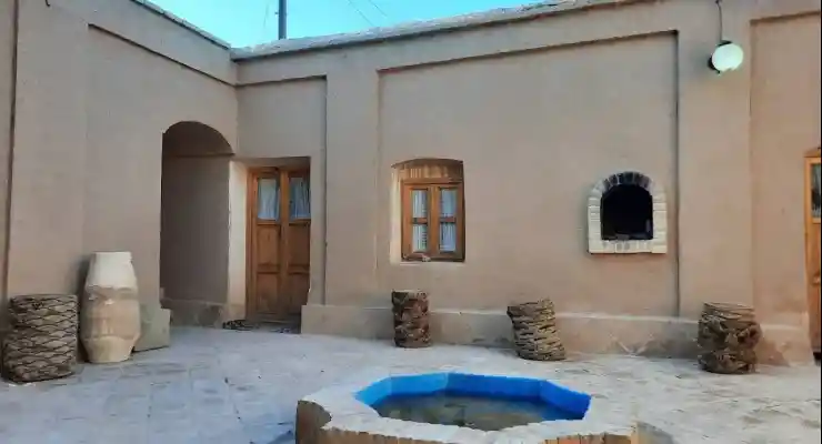 اقامتگاه سنتی ناردون