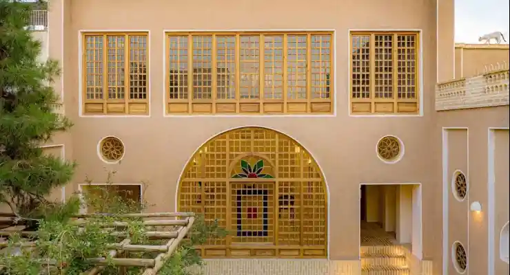 بوتیک هتل دالان جهان