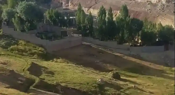 اقامتگاه بومگردی اسپرخون