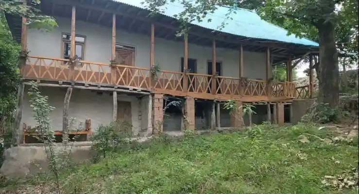 اقامتگاه بومگردی ایشکا