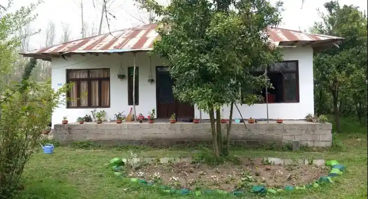 اقامتگاه بومگردی صنوبر