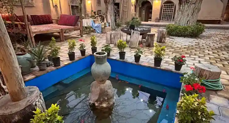 اقامتگاه سنتی توسلیان