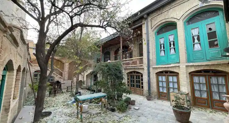 اقامتگاه سنتی شرفخانی