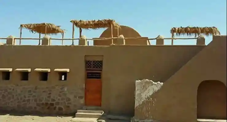 اقامتگاه بومگردی خانه نخل کویر