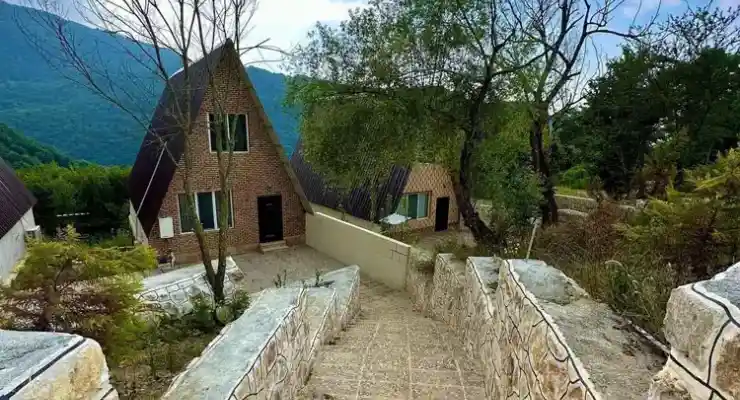 اقامتگاه بومگردی بهشت پنهان