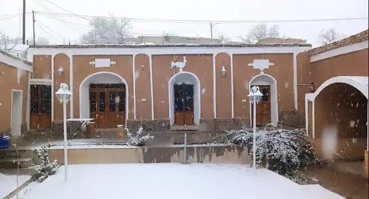 اقامتگاه بومگردی باباحسین جان