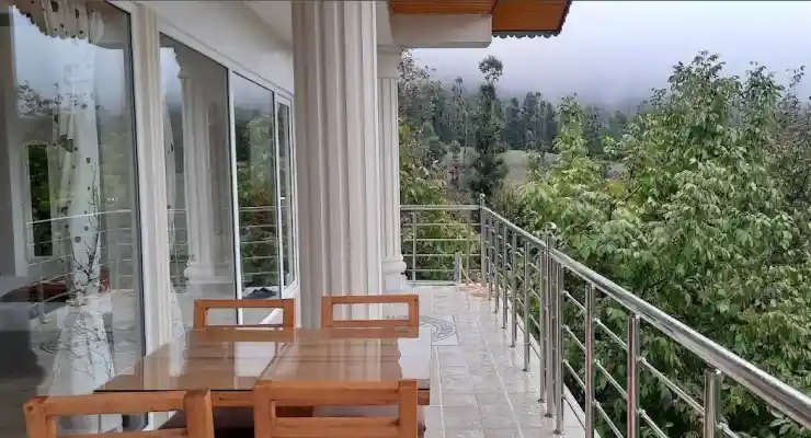 ویلای آپادانا