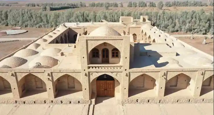 اقامتگاه بومگردی مشجری