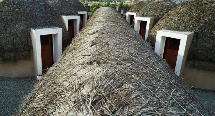 هتل پارسیان قلعه گنج