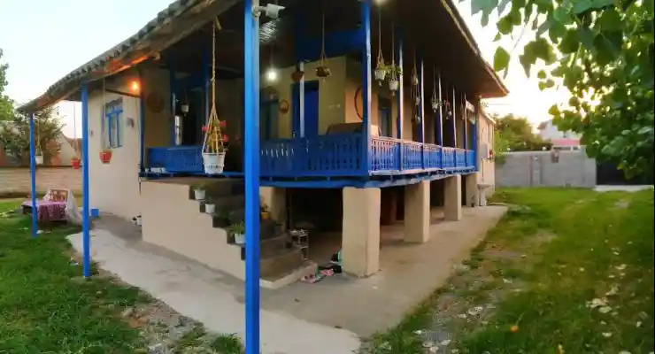 اقامتگاه سنتی لاکو