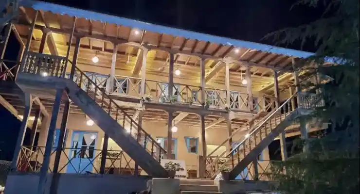 اقامتگاه بومگردی سایه ارغوان