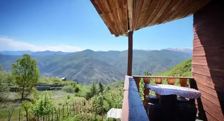 کلبه باغ صنم