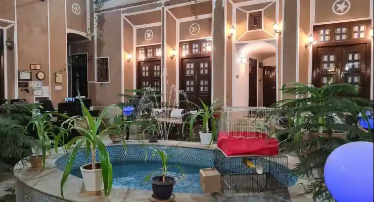 بوتیک هتل نقره