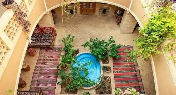 اقامتگاه سنتی آرا