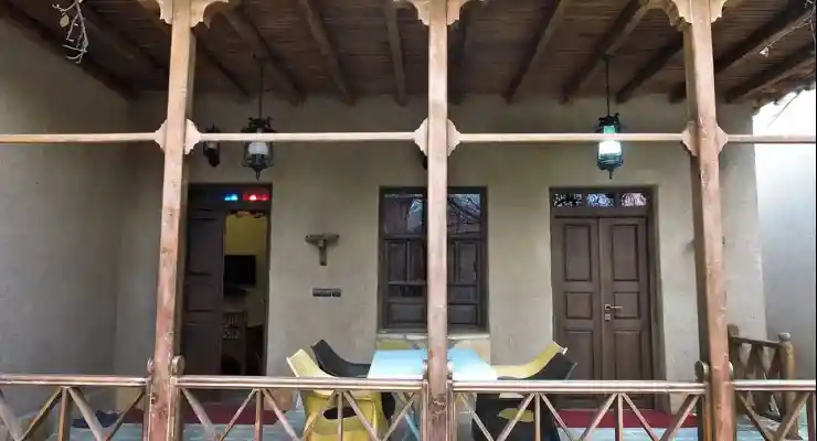 اقامتگاه بومگردی لرگا