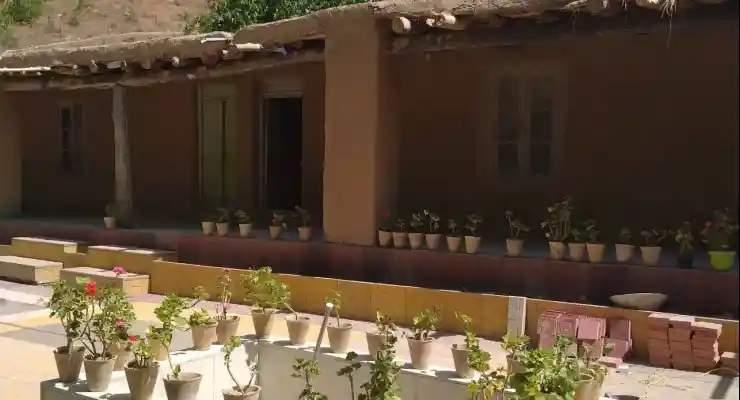 اقامتگاه بومگردی بای پولاد