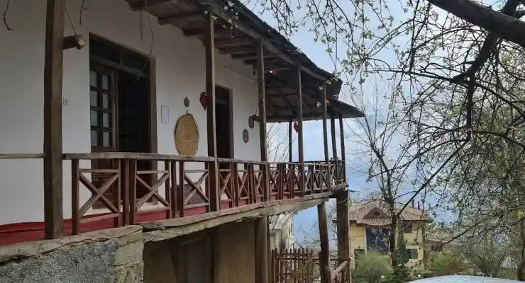 اقامتگاه بومگردی چام و چاشت