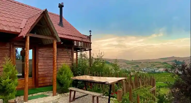 کلبه ماه تی تی