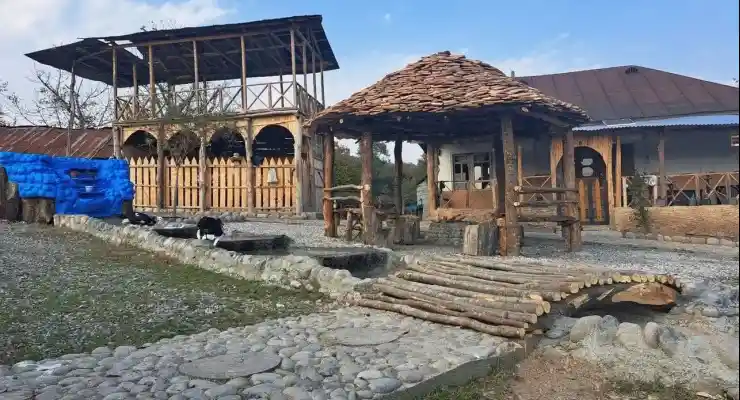 اقامتگاه بومگردی دیارسره