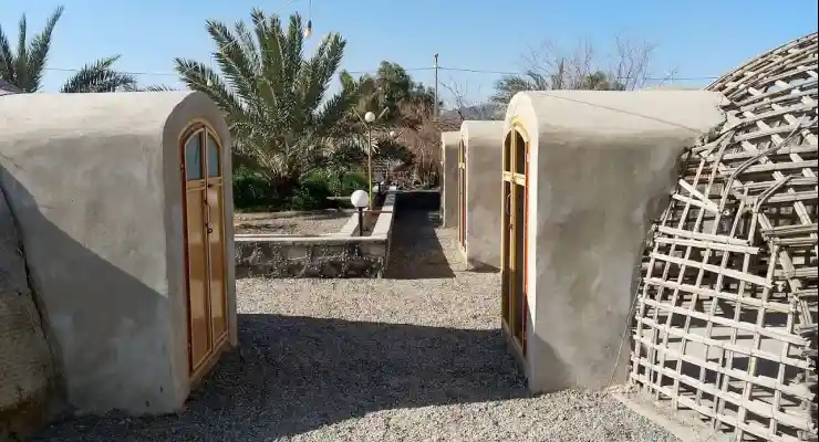 اقامتگاه بومگردی دزک