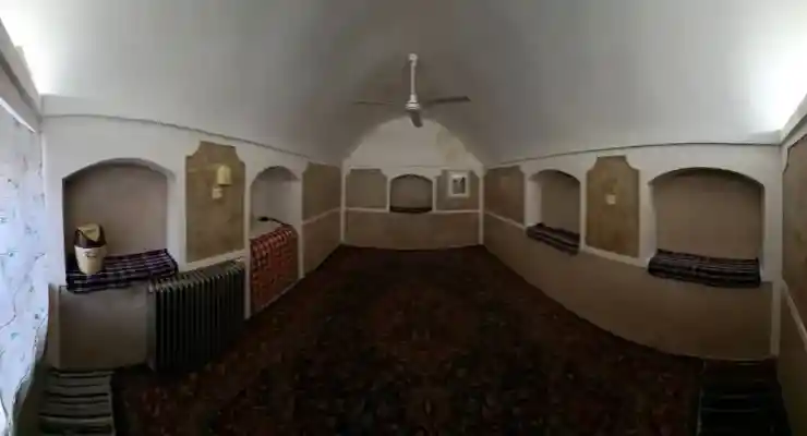 اقامتگاه بومگردی ساحل کویر