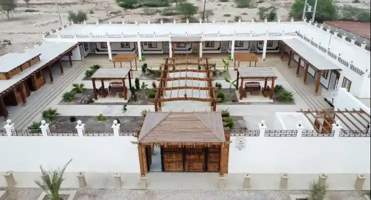 اقامتگاه بومگردی نخل زرین