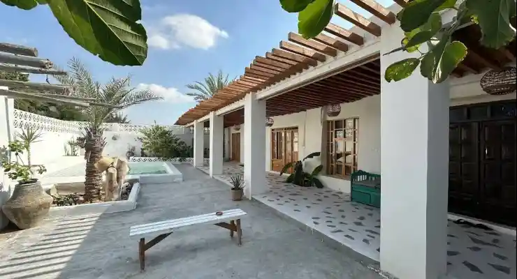 اقامتگاه بومگردی جالبوت