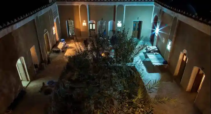 اقامتگاه بومگردی هد