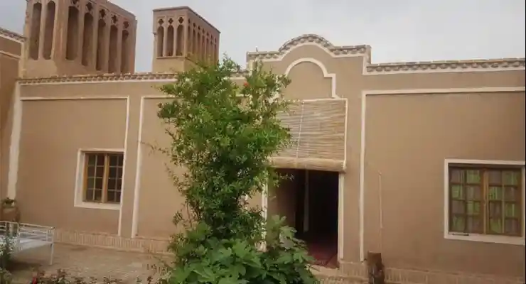 اقامتگاه بومگردی غور قوژد