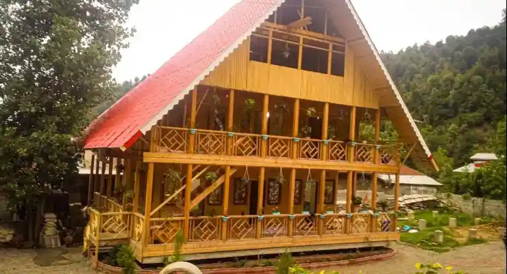 اقامتگاه بومگردی ماه بانو