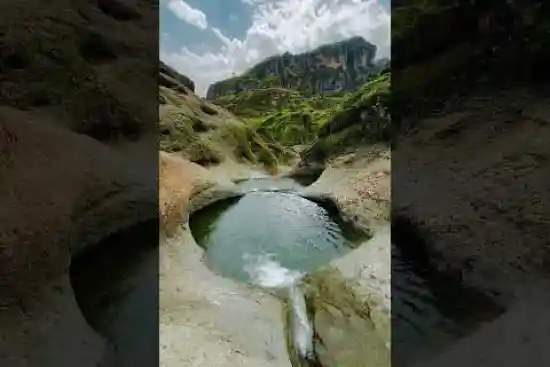 ویدیو کوتاه آبشار هفت حوض مخملکوه