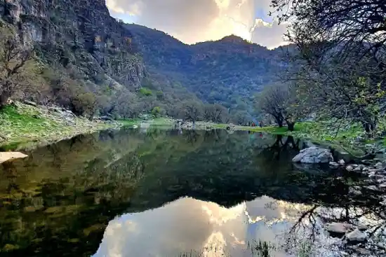 دریاچه سیل مانشت