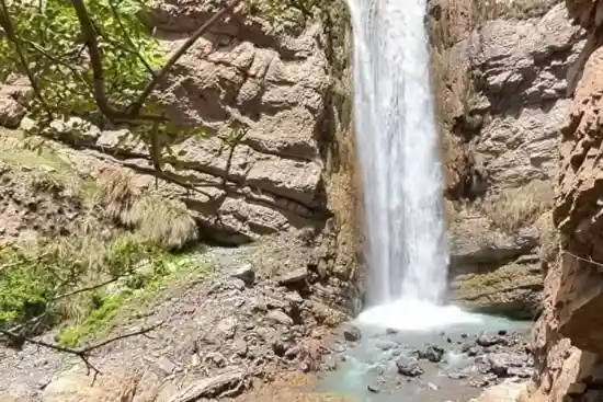 آبشار تنگ پوتک