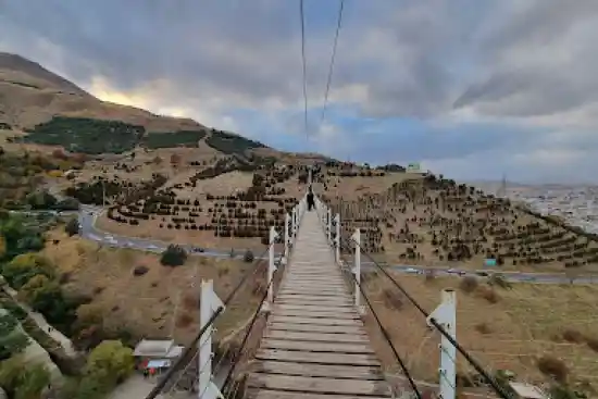 پل معلق آبیدر