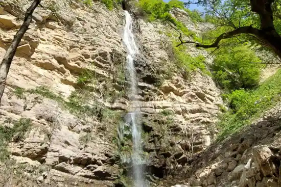 آبشار سنگ بن