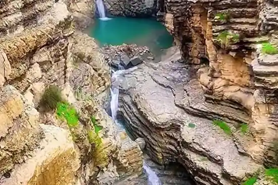 حوضچه پلکانی