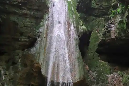 آبشار سنگ نو