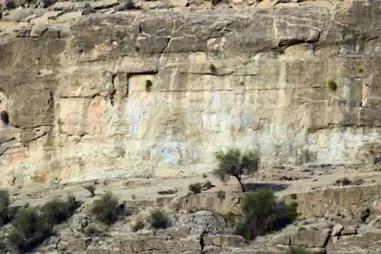 کتیبه پیروزی اردشیر بر اردوان